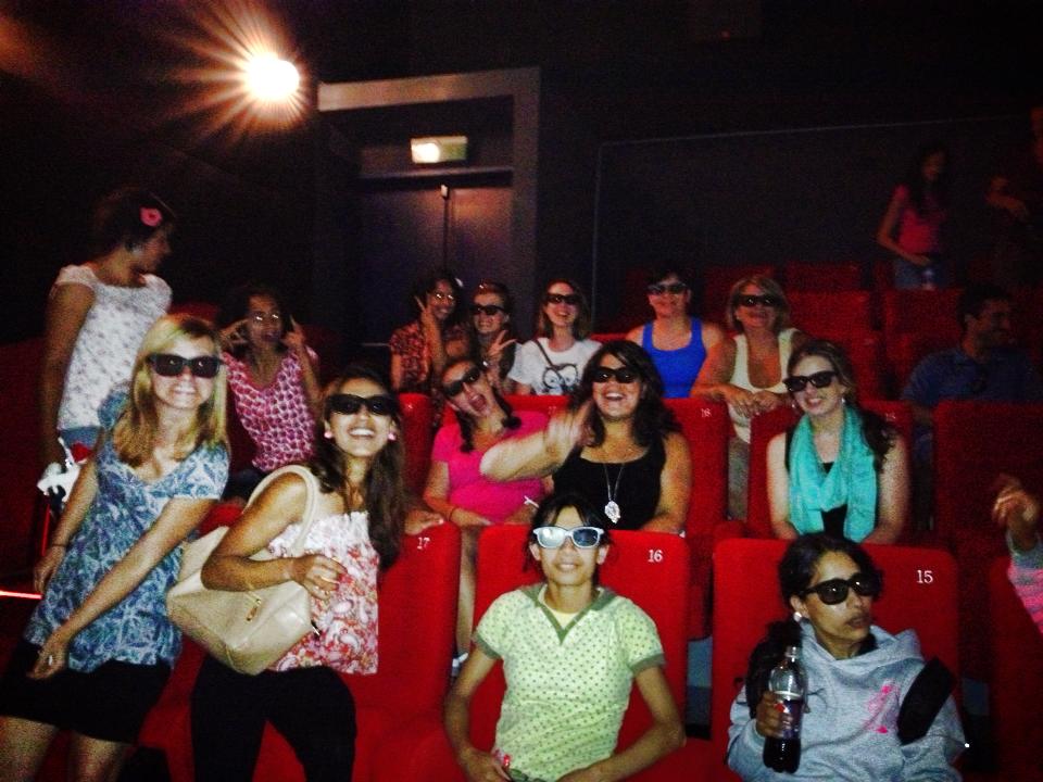 Mămicuța Noastră [Our Mommy]