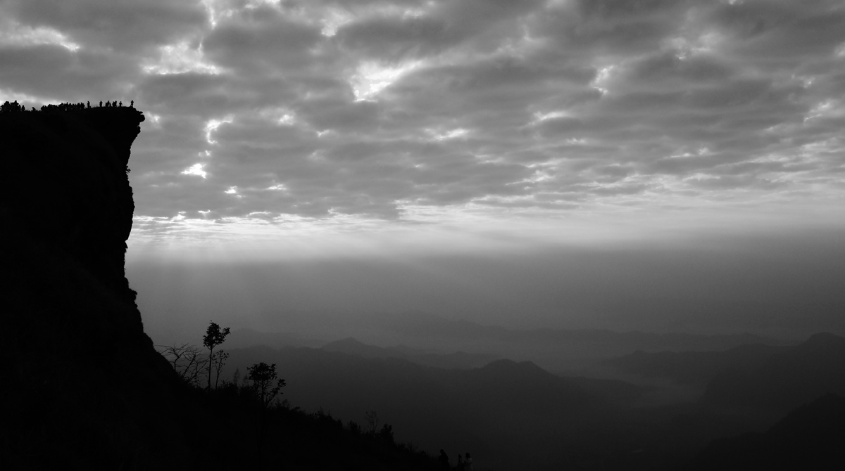 On Top of the World – Phu Chee Fah