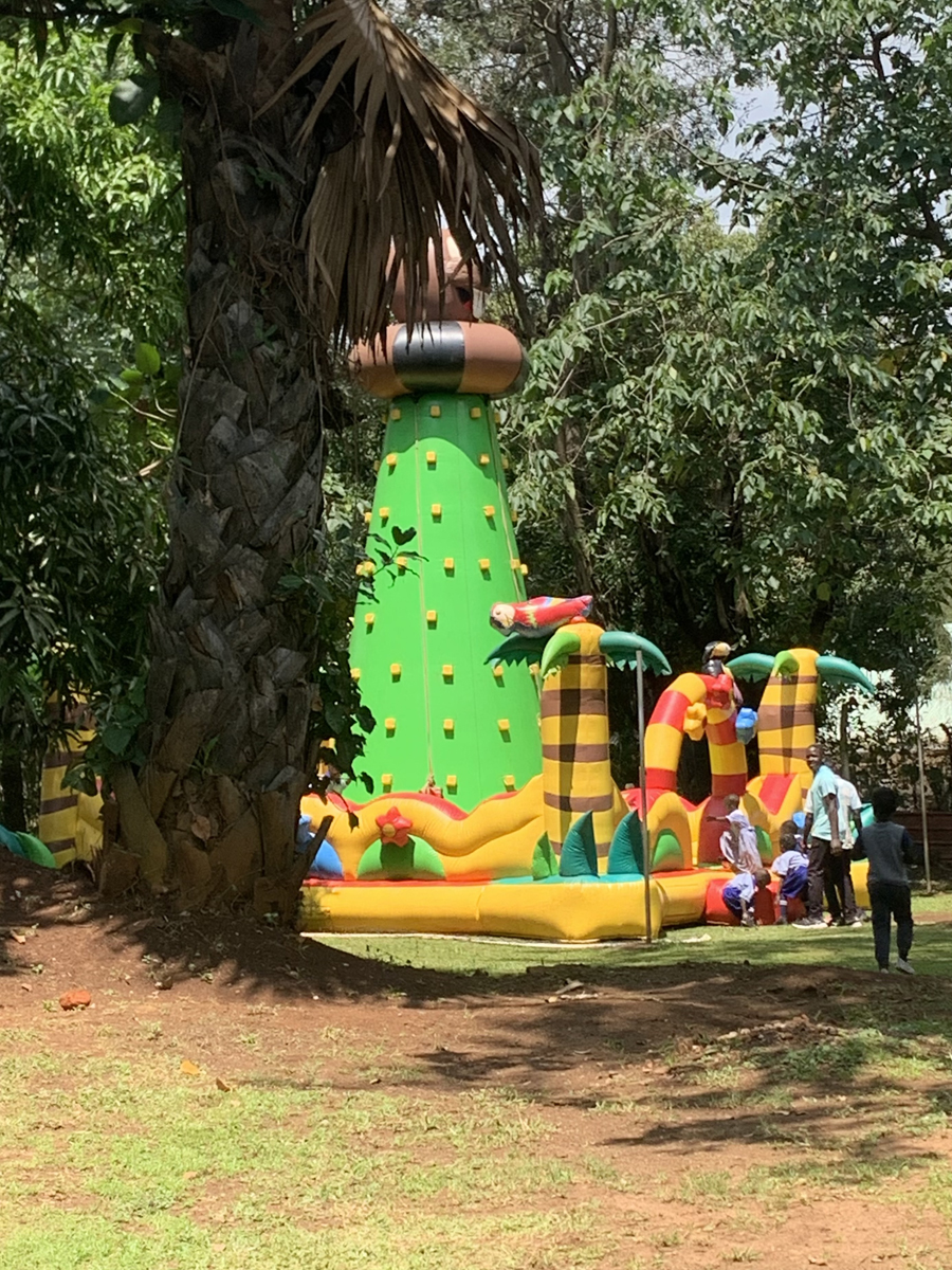 a case of the garbage truck giggles