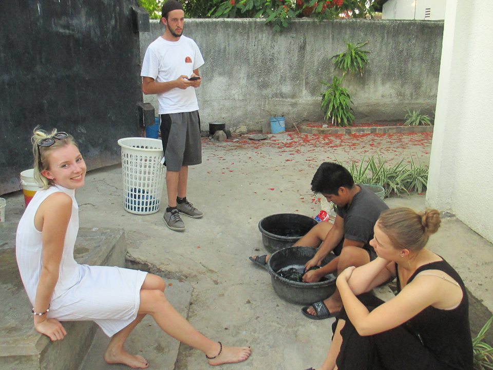 Mzungu Mkasi Nzuri mbaya na mbaya